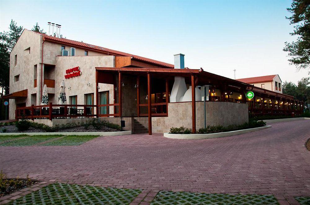 Erdospuszta Club Hotel Fenyves Debrecen Extérieur photo